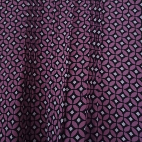 NYDJ Women’s Large Purple Geometric Tile Print Blouse Pintuck Ruffle Neck - Picture 10 of 10